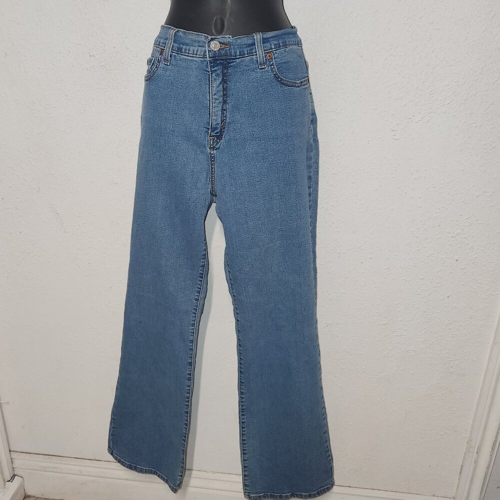 Levi Strauss Ladie's 512 Jeans in size 14M.  30" Waist - Picture 6 of 13